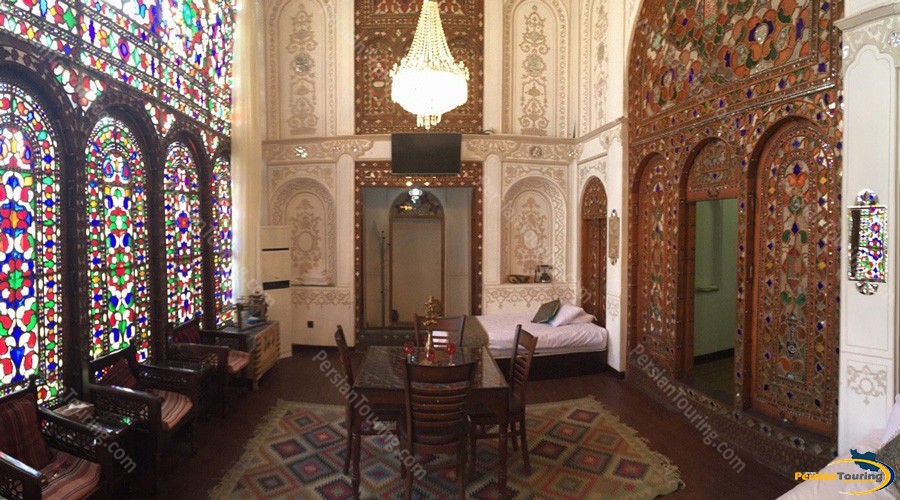 Atigh-Traditional-Hotel-Isfahan-9
