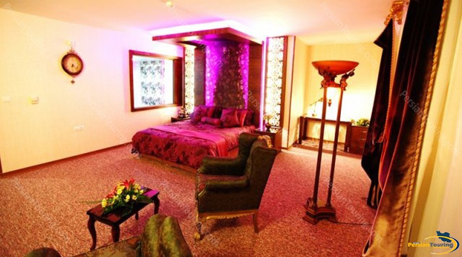 avin-hotel-isfahan-double-room-1