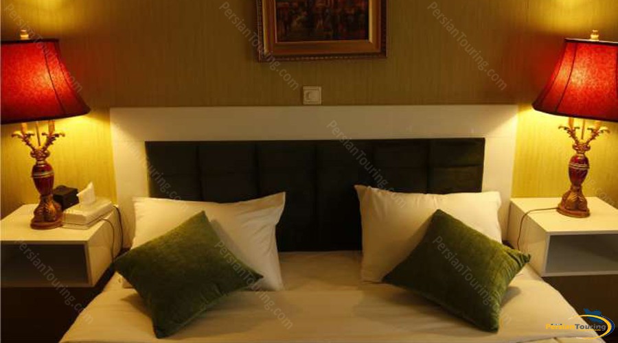 borj-sefid-hotel-tehran-double-room-2