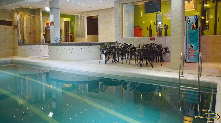 elysee-hotel-shiraz-pool-2