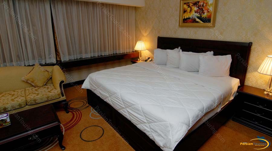 grand-hotel-shiraz-connect room-2