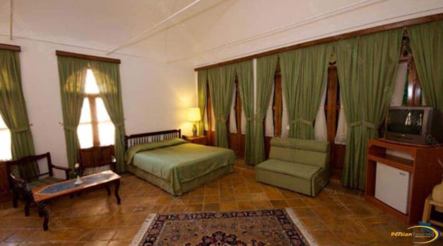 international-laleh-hotel-yazd-double-room-1