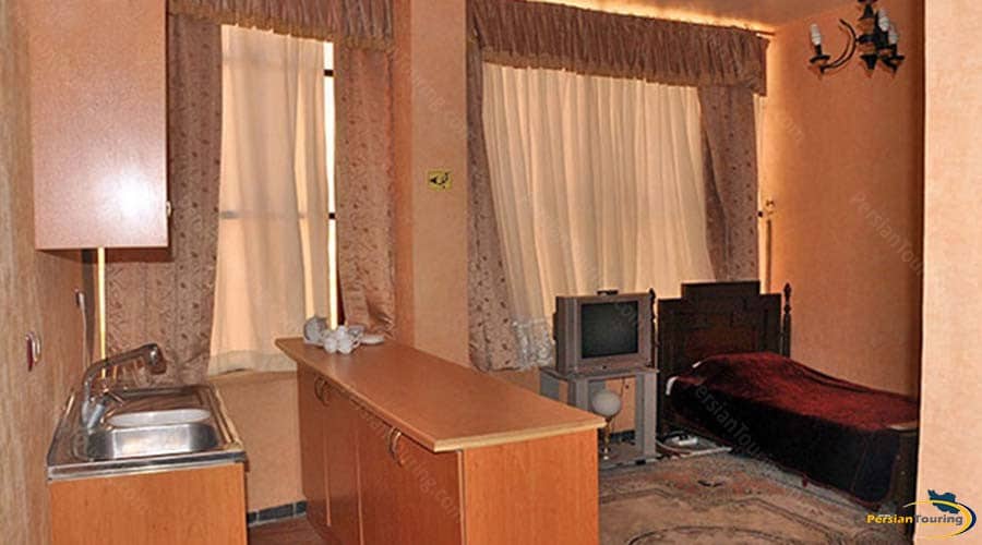 khatam-hotel-yazd-triple suite-1