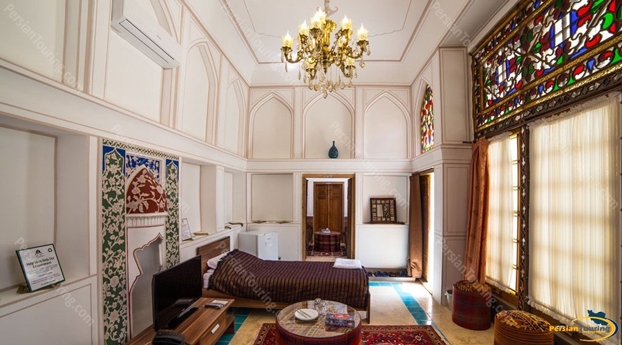kianpour’s-historical-residence-isfahan-triple-room