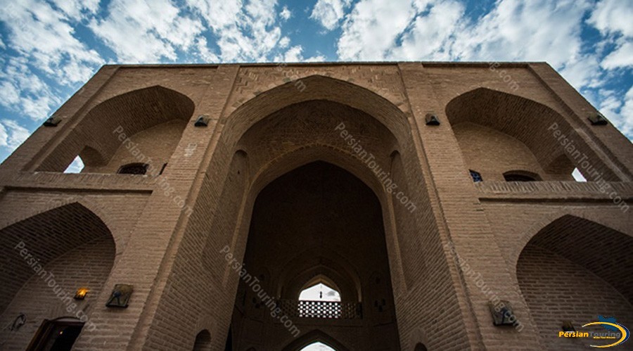 kuhpa-caravanserai-isfahan-view-6