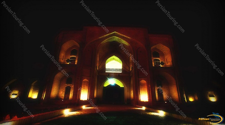 kuhpa-caravanserai-isfahan-view-9
