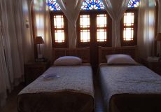 manouchehri-traditional-hotel-kashan-double-room-3