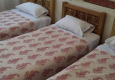manouchehri-traditional-hotel-kashan-triple-room-2
