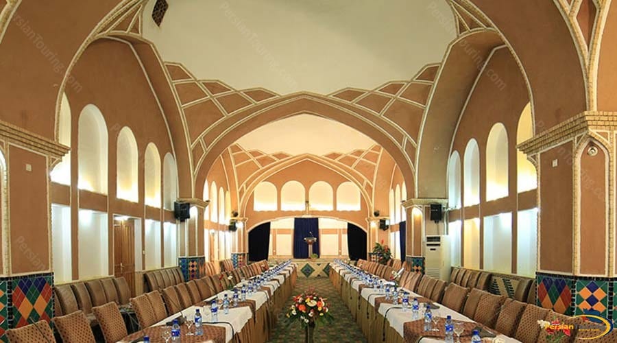 moshir-al-mamalek-garden-hotel-yazd-conference-hall-1