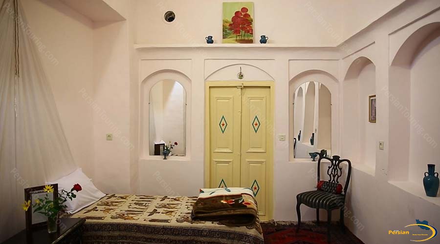 negin-traditional-hotel-kashan-single-room-2