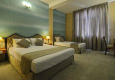 park-saadi-hotel-shiraz-triple-room-2