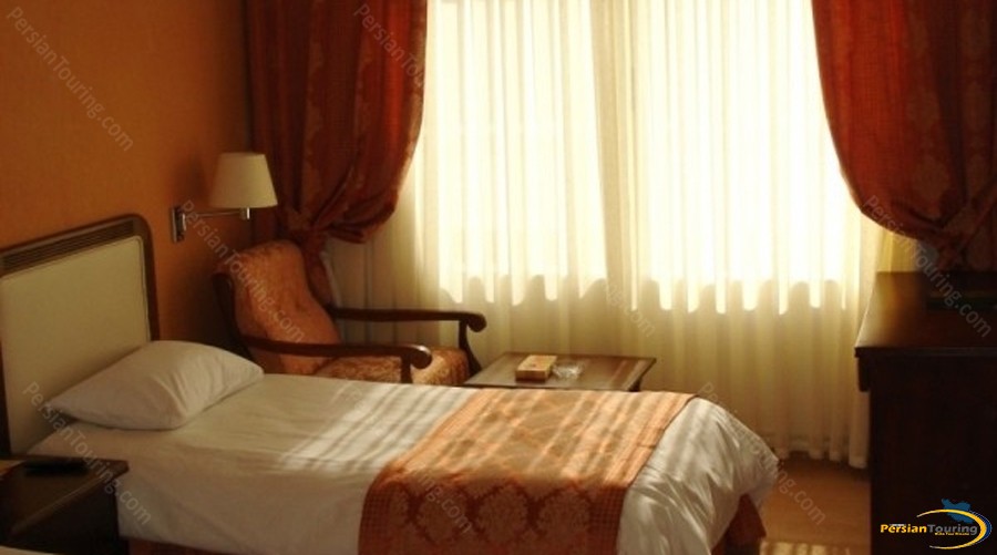 parsian-kowsar-hotel-tehran-singler-room-1