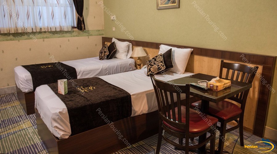 setareh-hotel-isfahan-twin-room-1