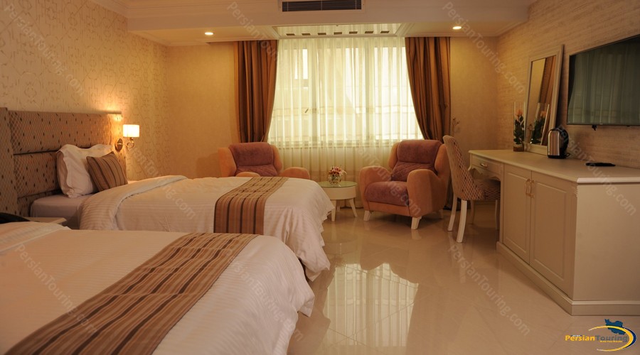 simorgh-hotel-tehran-triple-room-2