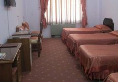 tehrani-hotel-yazd-quadruple-room1