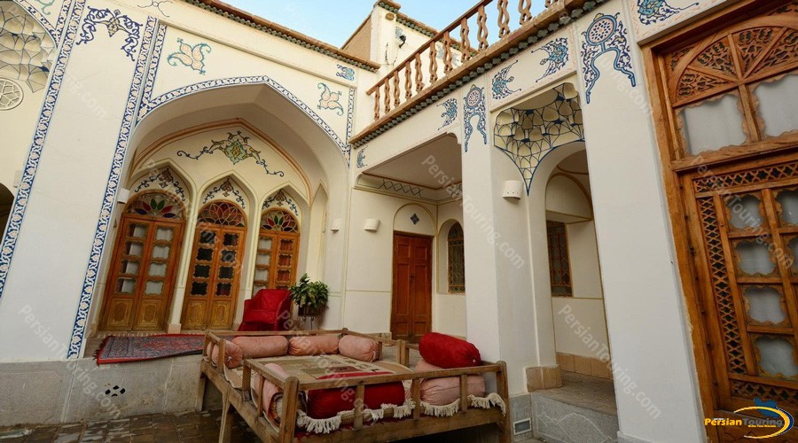 traditional-hotel-isfahan-6