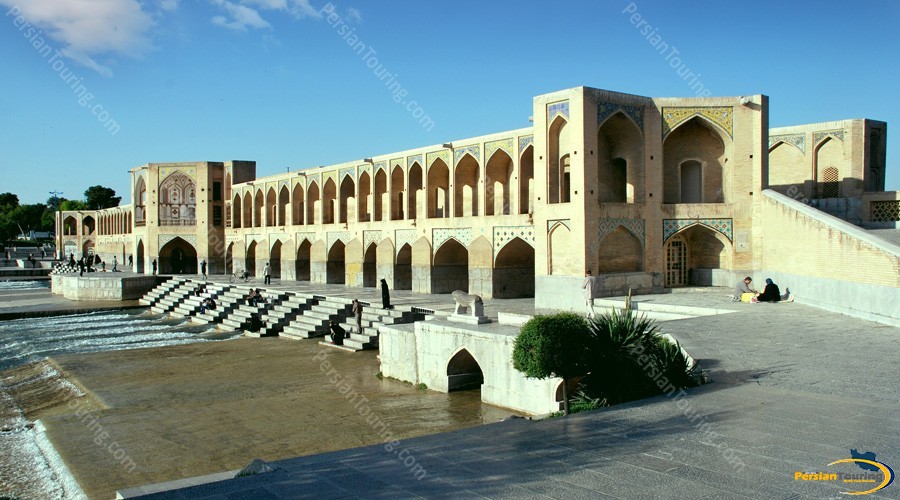 khaju-bridge-isfahan-3