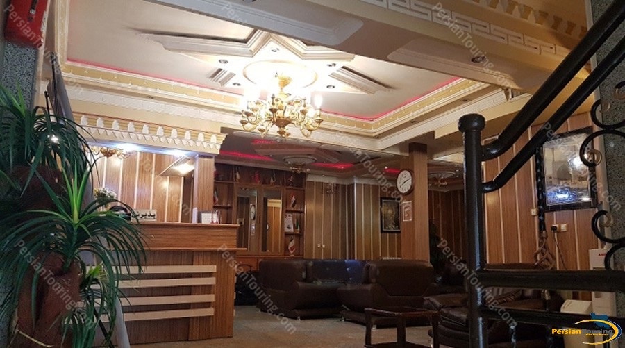 morvarid-hotel-isfahan-lobby-1
