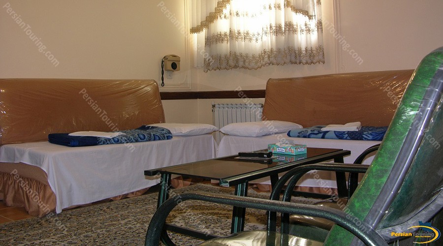 morvarid-hotel-isfahan-twin-room-1
