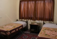 naghshe-jahan-hotel-isfahan-twin-room-1