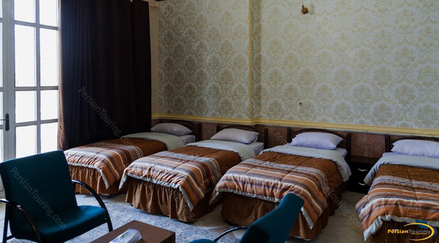 aftab-hotel-tehran-quadruple-room-1