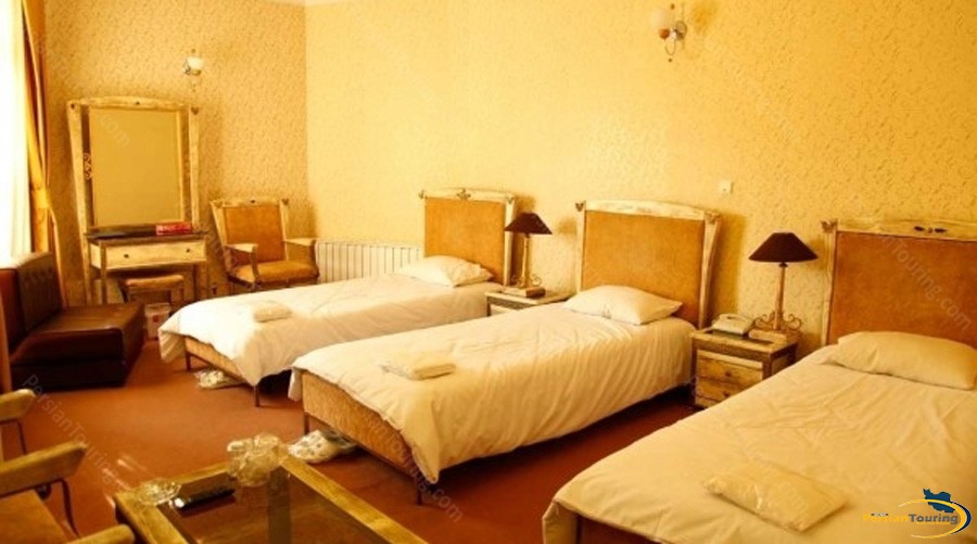 bolour-hotel-tehran-triple room 1