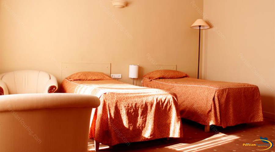 canary-hotel-tehran-twin-room-2