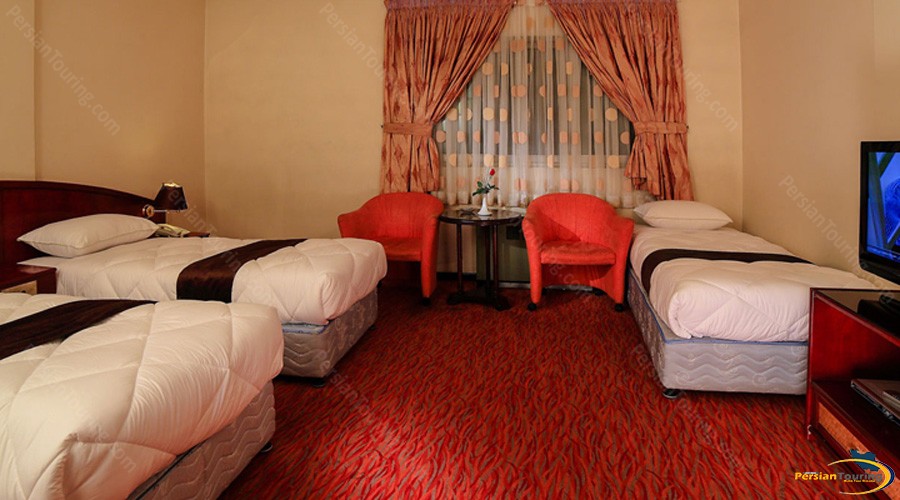 meygun-hotel-tehran-triple-room-1