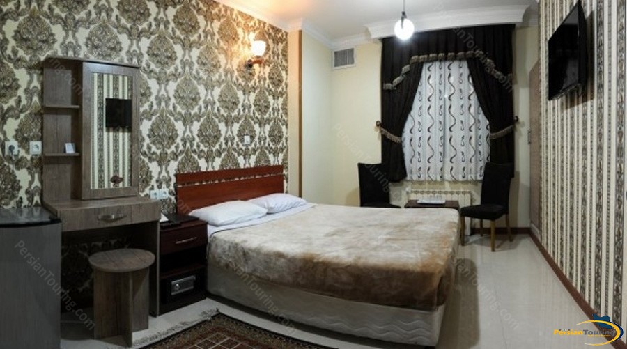 mina-hotel-tehran-double-room-1