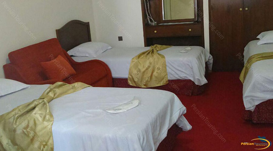 soroush-hotel-tehran-triple-room-1
