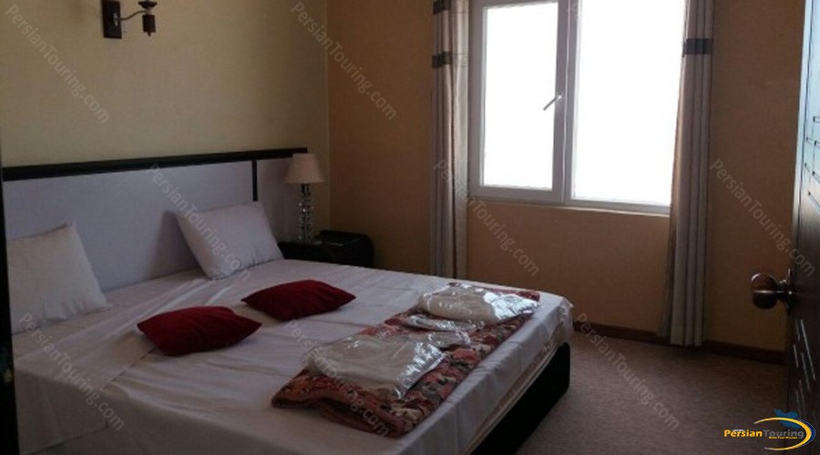 khalije-fars-hotel-qeshm-double-room-2