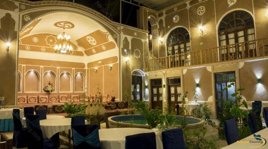 firoozeh-traditional-hotel-yazd-restaurant 2