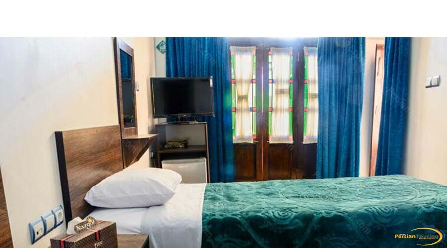 firoozeh-traditional-hotel-yazd-single-room-1