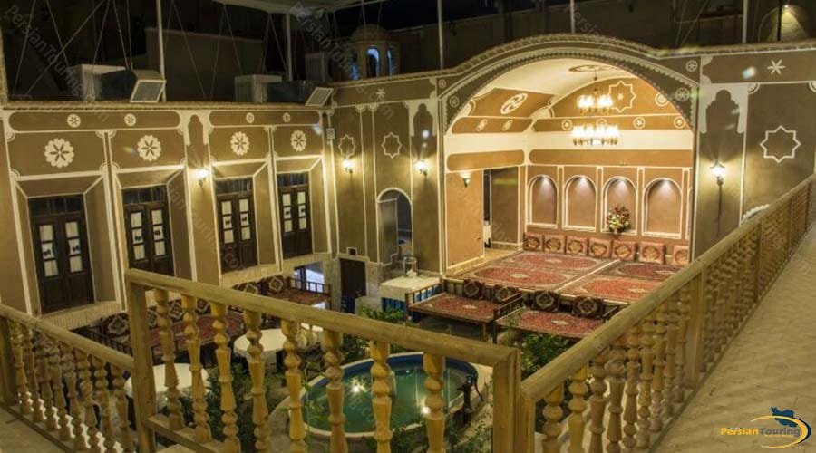 firoozeh-traditional-hotel-yazd-yard-3