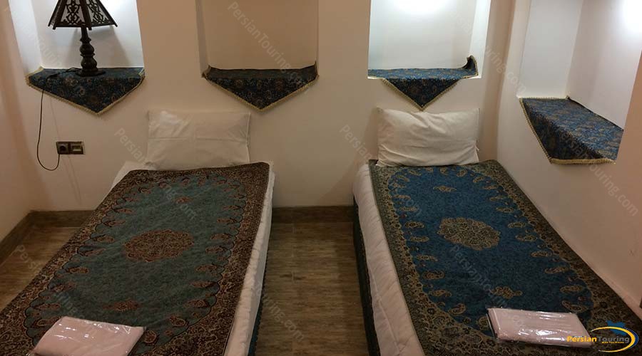 khane-dohad-hotel-yazd-twin-room-1