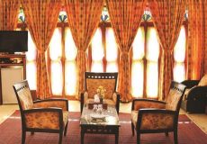 mozafar-traditional-hotel-yazd-quadruple-room-1