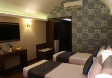 parsian-azadi-hotel-yazd-twin-room-1