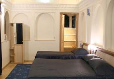 traditional-hotel-yazd-triple-room-3
