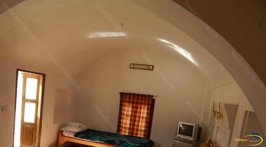 traditional-kourosh-hotel-yazd-single-room-1